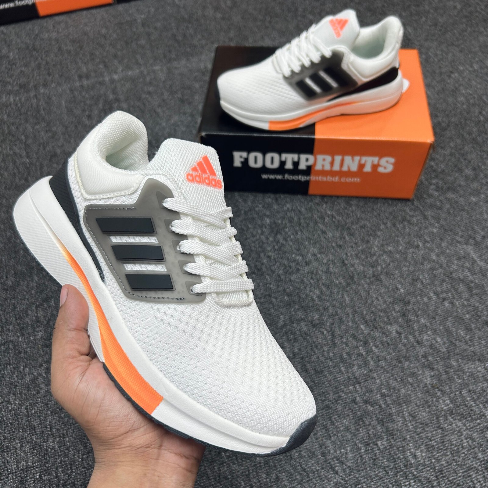 328 (1) Model Code: 329 – Running Sneaker - Image 1