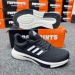 Model Code: 330 – Running Sneaker - Image 3